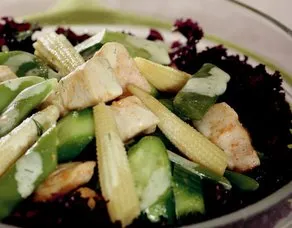 Tavuklu Taze Fasulye Salatası