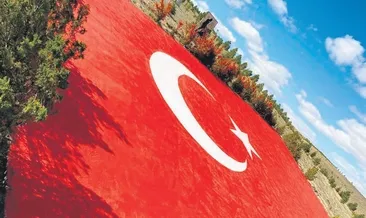 En büyük bayrak boyandı