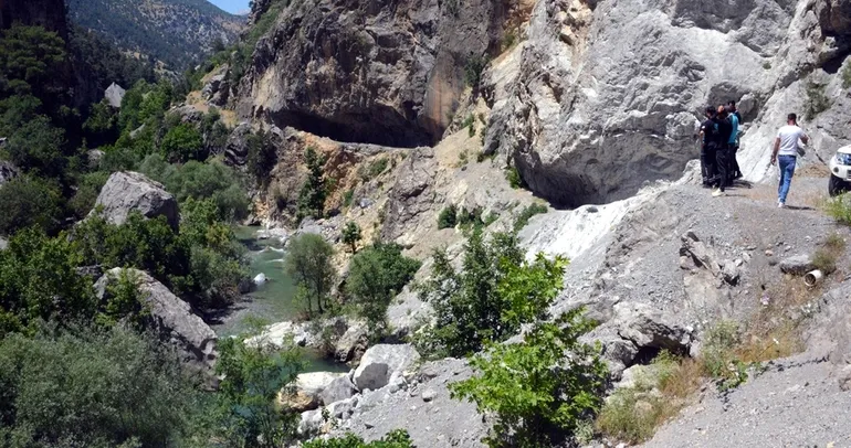Kahramanmaraş’tan acı haber: Ceyhan Nehri’nde kaybolan kişinin cansız bedenine ulaşıldı!