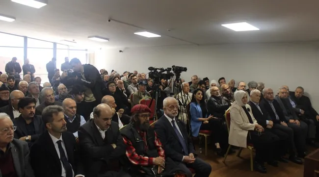 ak-parti-genel-baskan-yardimcisi-yayman-birlik-vakfinda-konferans-verdi-1775991170400.jpg