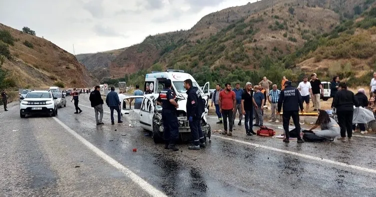 Sivas’ta otomobil devrildi: 4 yaralı