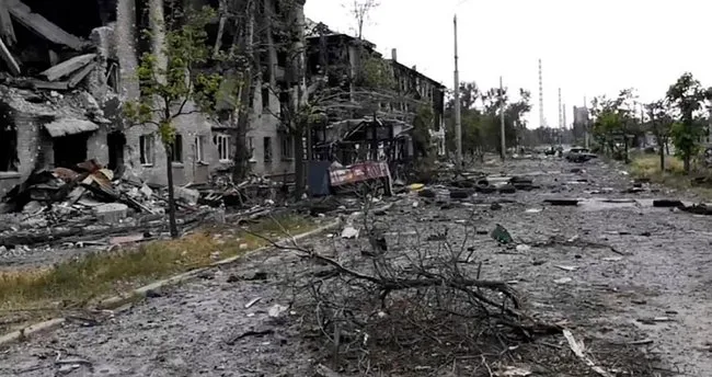 Son dakika | Rusya'dan flaş açıklama! Ukrayna'nın Doğu'daki son kalesi düştü
