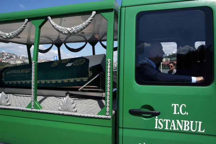 Şule Yüksel Şenler son yolculuğuna uğurlandı