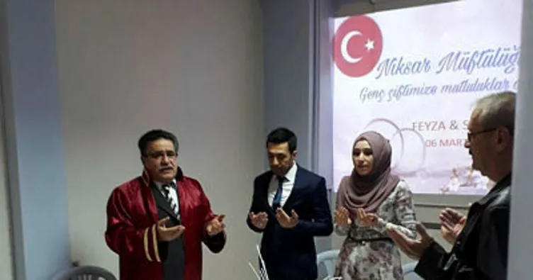 Niksar’da müftü ilk kez nikah kıydı