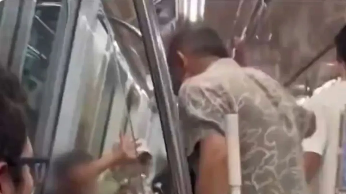 Metroda satış yapan çocuğa saldıran şüpheli tutuklandı