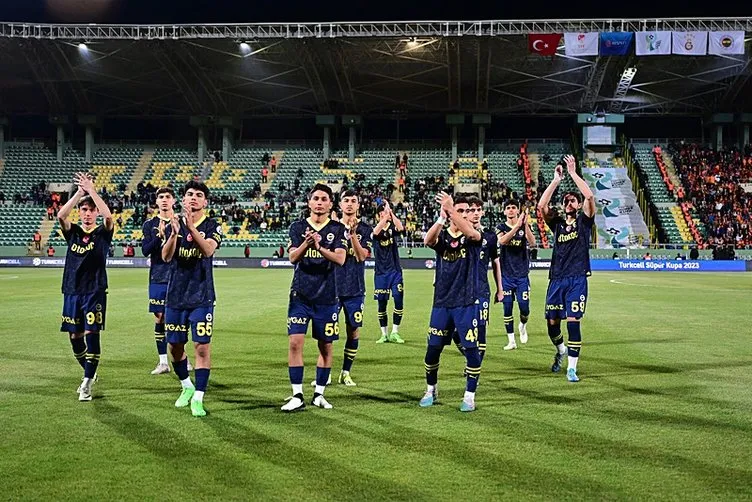 SON DAKİKA HABERİ: Fenerbahçe'nin alabileceği ceza belli oldu! Süper Kupa'da Galatasaray karşısında sahadan çekilmişti