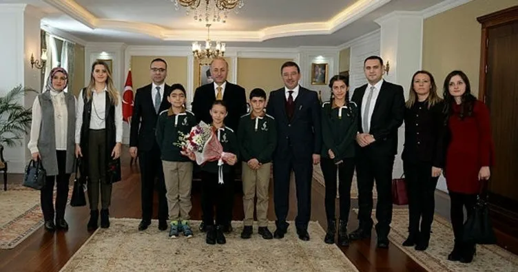 Erzurum’da 24 Kasım Öğretmenler Günü çeşitli etkinliklerle kutlandı