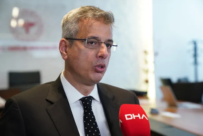 İstanbul İl Sağlık Müdürü Kemal Memişoğlu: Vatandaşlarımız bir an önce randevularını alıp aşı olsun - 2