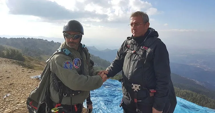 Murat Dağı’nda yamaç paraşütü keyfi