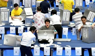 Japonya’da seçim, anayasa değişikliğine yetmedi