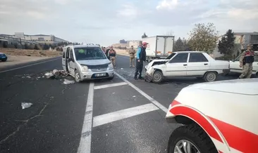 Şanlıurfa’da 2 araç çarpıştı: 8 yaralı