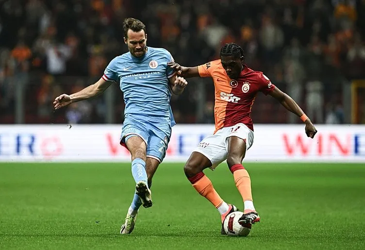 Erman Toroğlu son noktayı koydu! Galatasaray’ın 2 penaltısı, 2. golü ve Carlos Vinicius hakkında flaş sözler...
