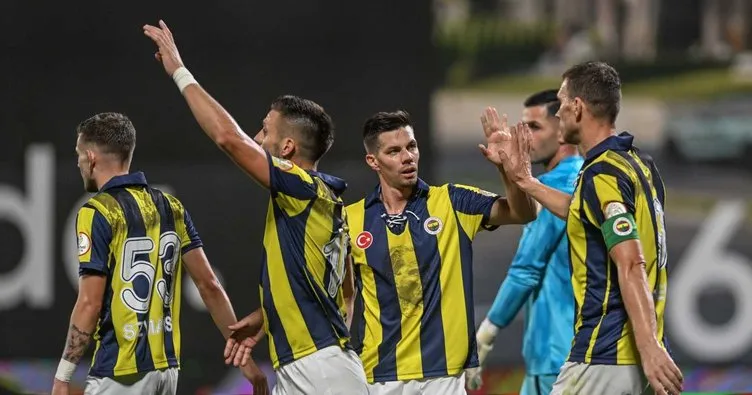 Fenerbahçe’nin Union SG maçı öncesi kamp kadrosu açıklandı