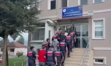 Gölyaka’da tehlikeli eğlence: Havaya ateş açtılar, jandarma göz açtırmadı! 5 kişi gözaltında #duzce