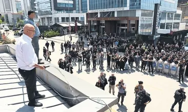 Tiyatro bitti Tanal gitti
