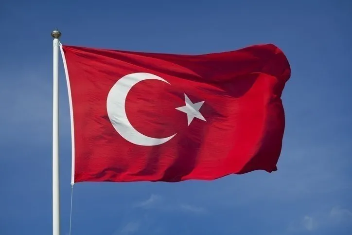 23 NİSAN ŞİİRLERİ 2025: 2-3-4-5-6 kıtalık, resimli, Türk bayraklı 23 Nisan Ulusal Egemenlik ve Çocuk Bayramı şiirleri