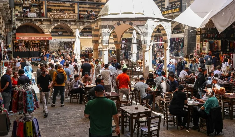 Terörsüz Türkiye en büyük hediye! Vatandaşlar SABAH’a konuştu: Hep barışın ve huzurun hayalini kurduk