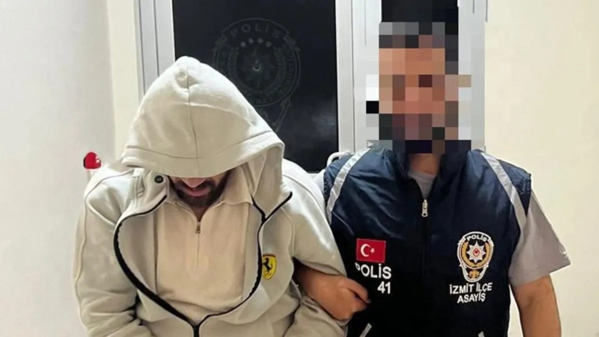 21 yıl hapisle aranan zehir taciri yakalandı 21 yıl hapisle aranan zehir taciri yakalandı