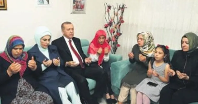 Erdoğan şehit ailesiyle iftar yaptı