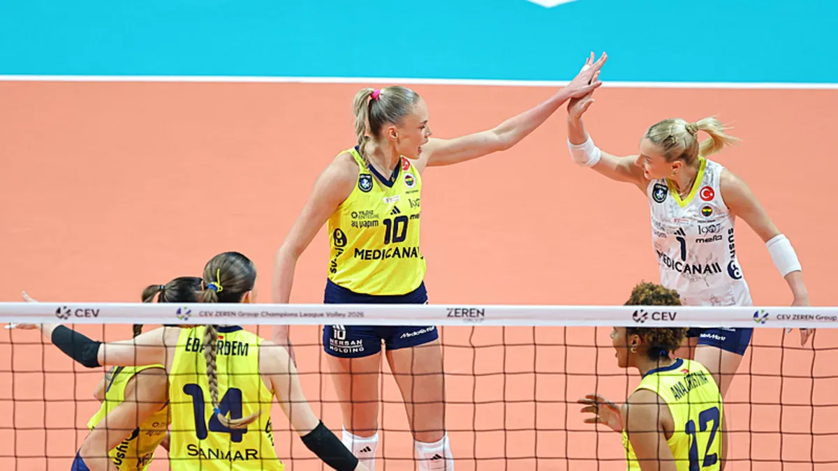 Fenerbahçe Igor Gorgonzola’yı yendi ve namağlup liderliğini sürdürdü Fenerbahçe Igor Gorgonzola’yı yendi ve namağlup liderliğini sürdürdü