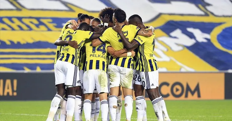 Derbide Fenerbahçe ikinci yarıda açıldı! Fenerbahçe 3-1 Trabzonspor