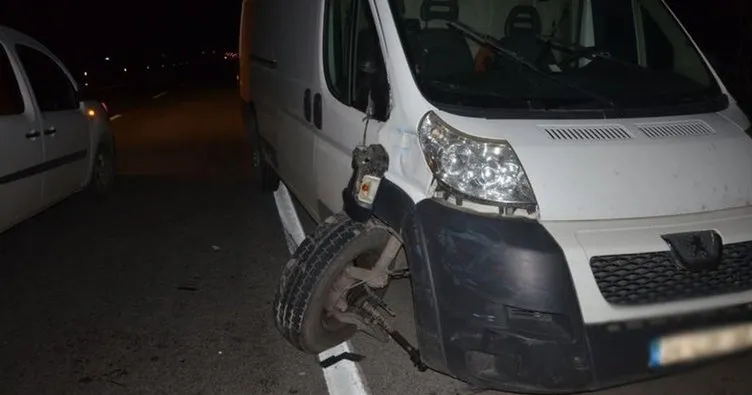 Kırklareli’nde kamyonet ile jandarma aracı çarpıştı: 2 yaralı