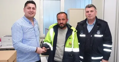 Sürmene Belediyesi personelinden örnek davranış: İlçesindeki ATM önünde bulduğu parayı başka ilçede şubesi bulunan bankaya giderek teslim etti #trabzon