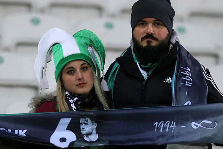 ahmet-calik-unutulmuyor-konyaspor-taraftarindan-mezar-ziyareti-1642756885647.jpg