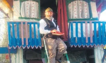 Mutluluğu paylaşıyor