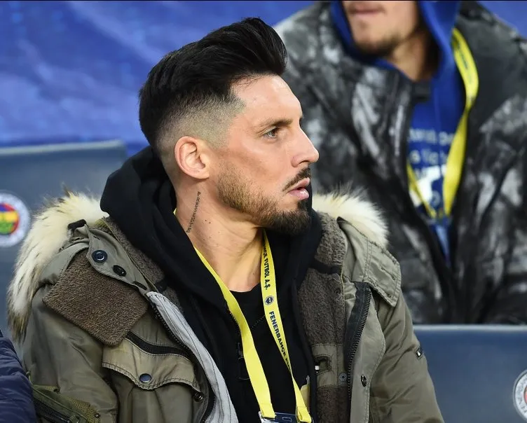 Fenerbahçe’den ayrılan Jose Sosa’nın yeni adresi belli oldu! Arjantinli yıldız geri dönüyor…