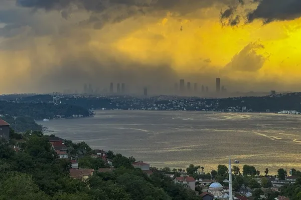istanbula-firtina-geliyor-valilikten-uyari-1786536979748.jpg