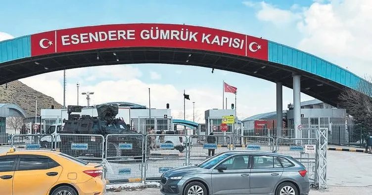 İranlılar ülkeyi terk etmiyor
