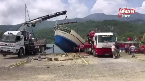 Tekneyi taşıyan vinç zinciri koptu | Video