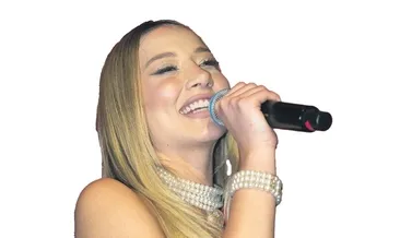 ‘Lisede Rihanna hayranıydım’