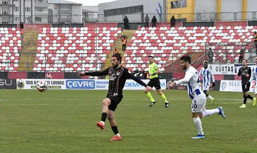 Vanspor FK - Sarıyer maçında kazanan yok!