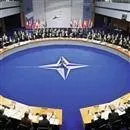 Batı Almanya, NATO’ya katıldı.