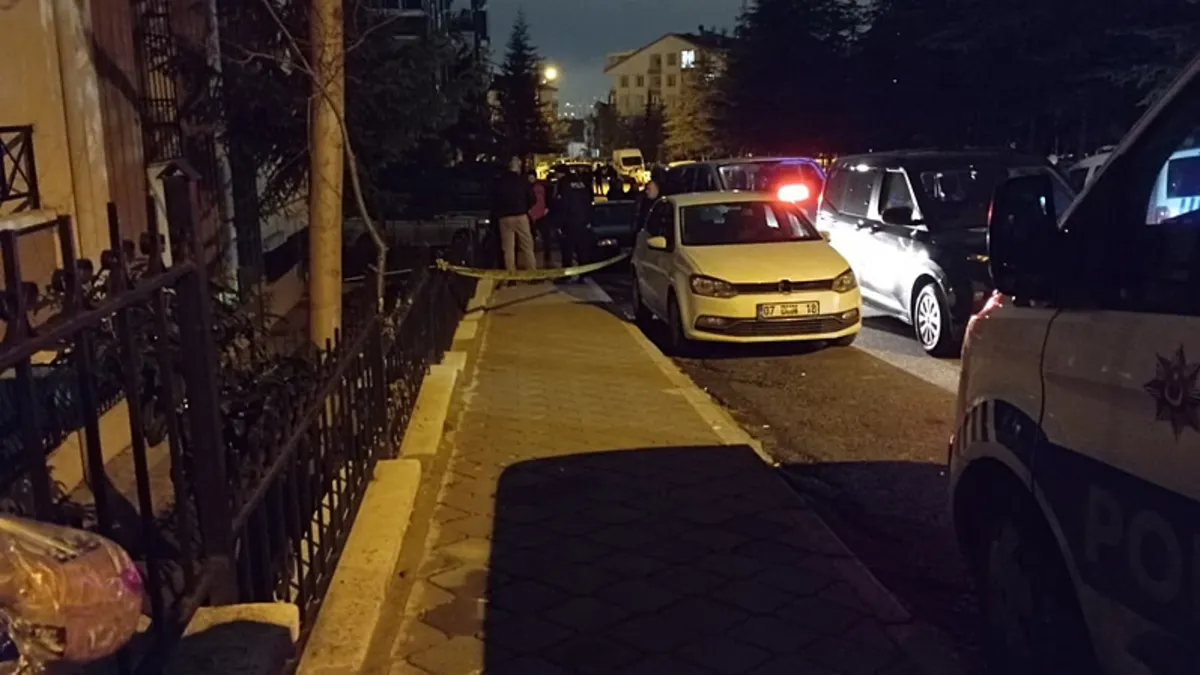 SON DAKİKA… Ankara’daki aile katliamında kan donduran detaylar! Kurye kılığına girip kapıyı çaldı: Cesetleri bagajda taşıdı… SON DAKİKA… Ankara’daki aile katliamında kan donduran detaylar! Kurye kılığına girip kapıyı çaldı: Cesetleri bagajda taşıdı…