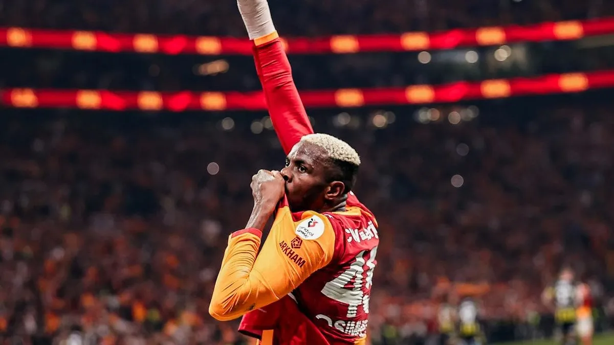 Osimhen’in lüks aracı olay oldu! Gören dönüp bir daha baktı!