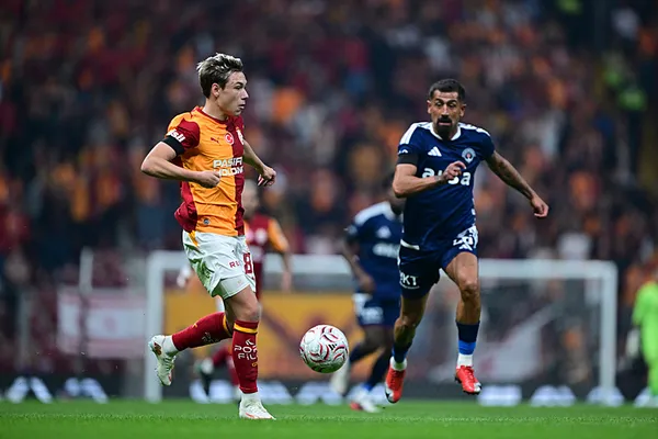 canli-super-ligde-galatasaray-kasimpasa-maci-ilk-gol-geldi-1791568066429.jpeg