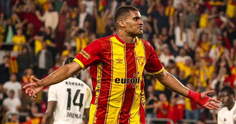 Jeh, Göztepe’den ayrıldı! Sırbistan’a gitti