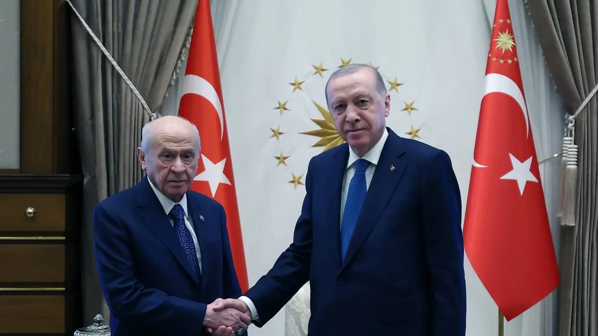 Beştepe'de kritik zirve! Başkan Erdoğan-Bahçeli görüşmesi başladı
