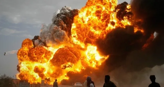 Pakistan’da trene bombalı saldırı