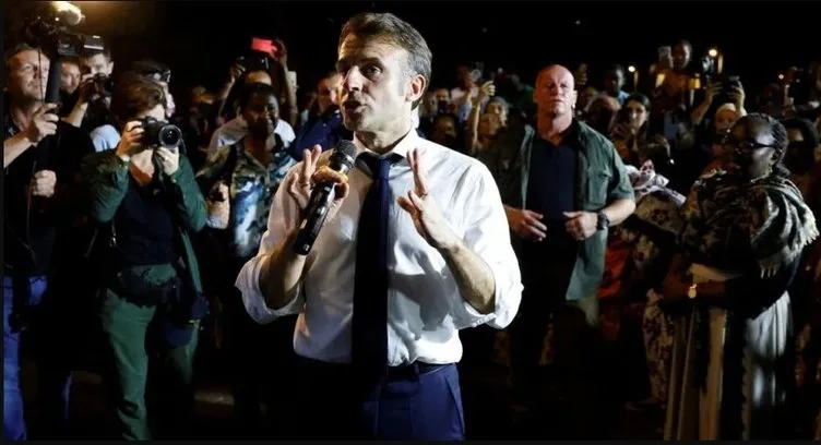 Kendi halkına küfreden Fransa Cumhurbaşkanı: Skandal ifadelere büyük tepki geldi!