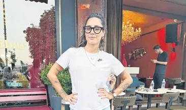 ‘Sevgilim yok bıktım erkeklerden’