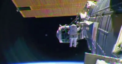 Astronotlar uzay yürüyüşünde