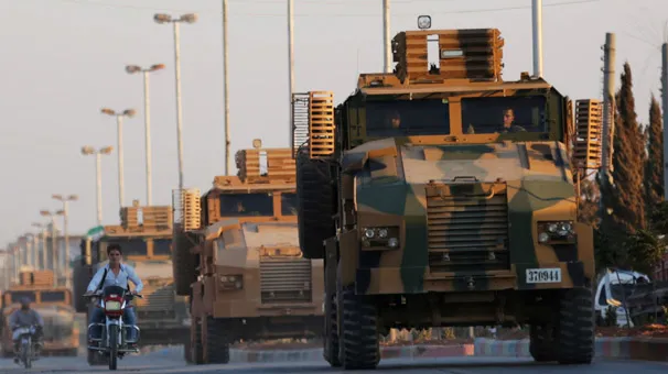 Türk askeri o ülkede böyle ilerliyor!