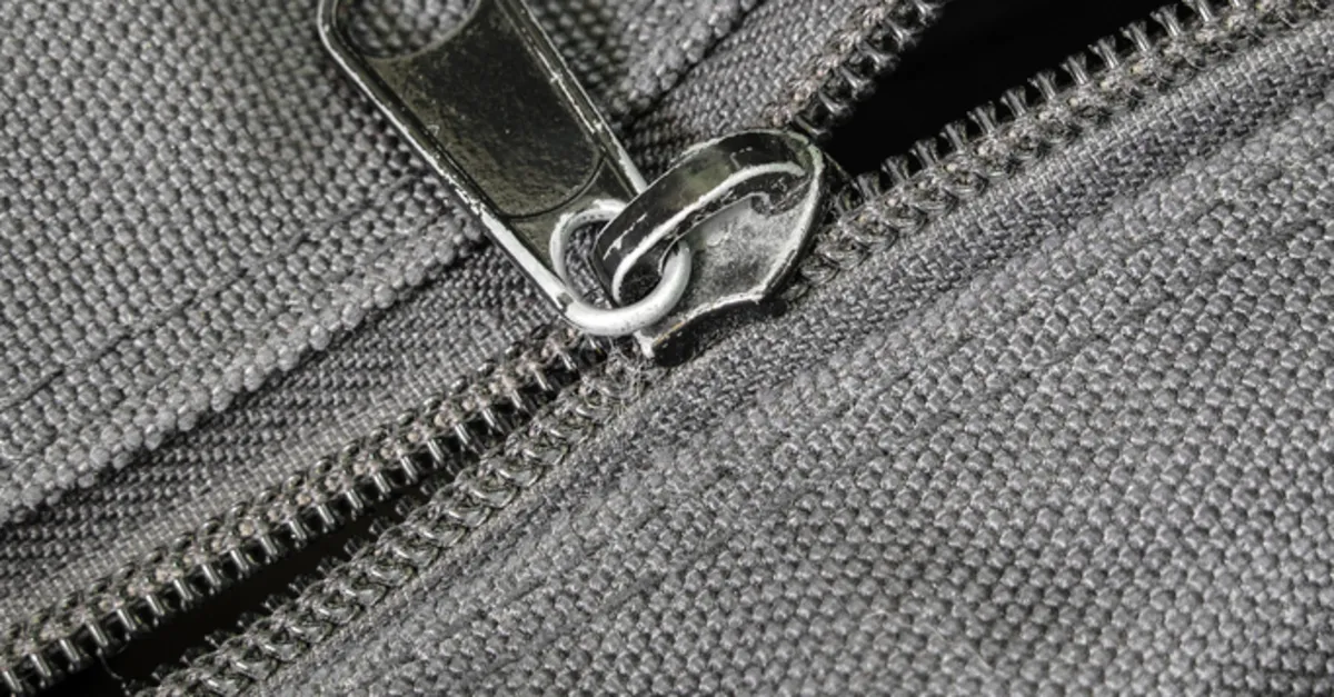 Tek Taraftan Çıkan Fermuar Yerine ... Tek Taraftan Çıkan Fermuar Yerine