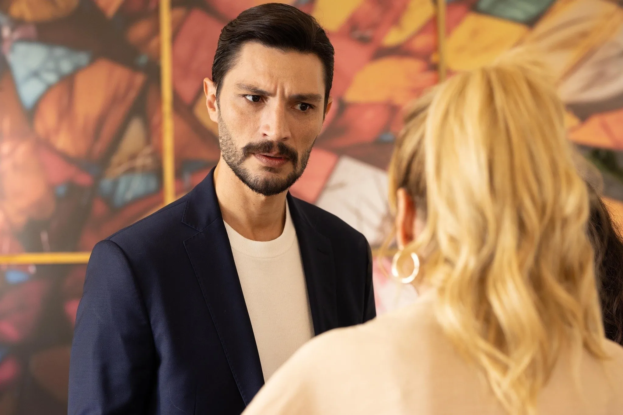 SAFİR 6. BÖLÜM İZLE: ATV izle ekranı ile Safir son bölüm izle tek parça 