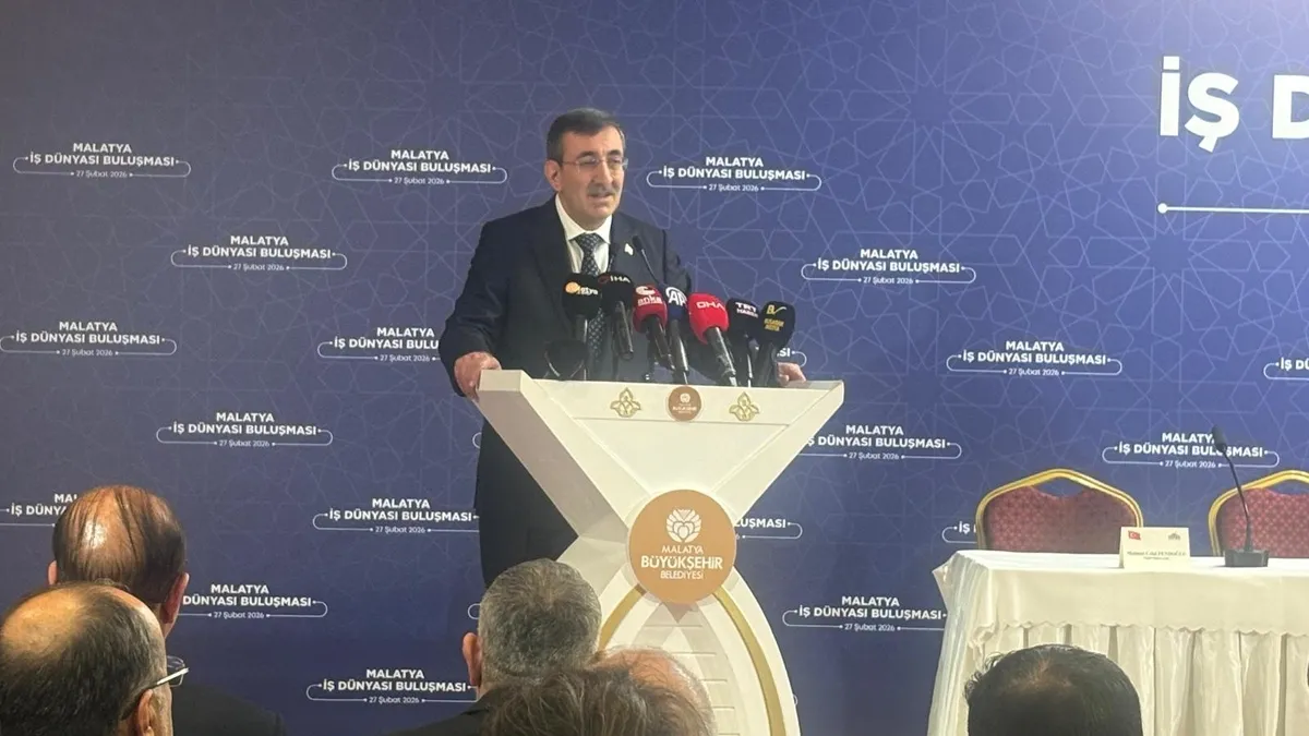 Cevdet Yılmaz: “Malatya, deprem sonrası Türkiye’nin en güvenli illerinden biri oldu” Cevdet Yılmaz: “Malatya, deprem sonrası Türkiye’nin en güvenli illerinden biri oldu”