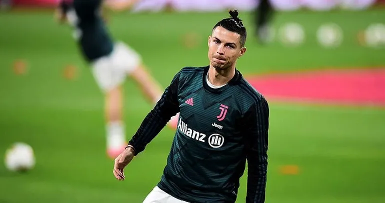 Ronaldo ada satın aldı karantinaya girdi